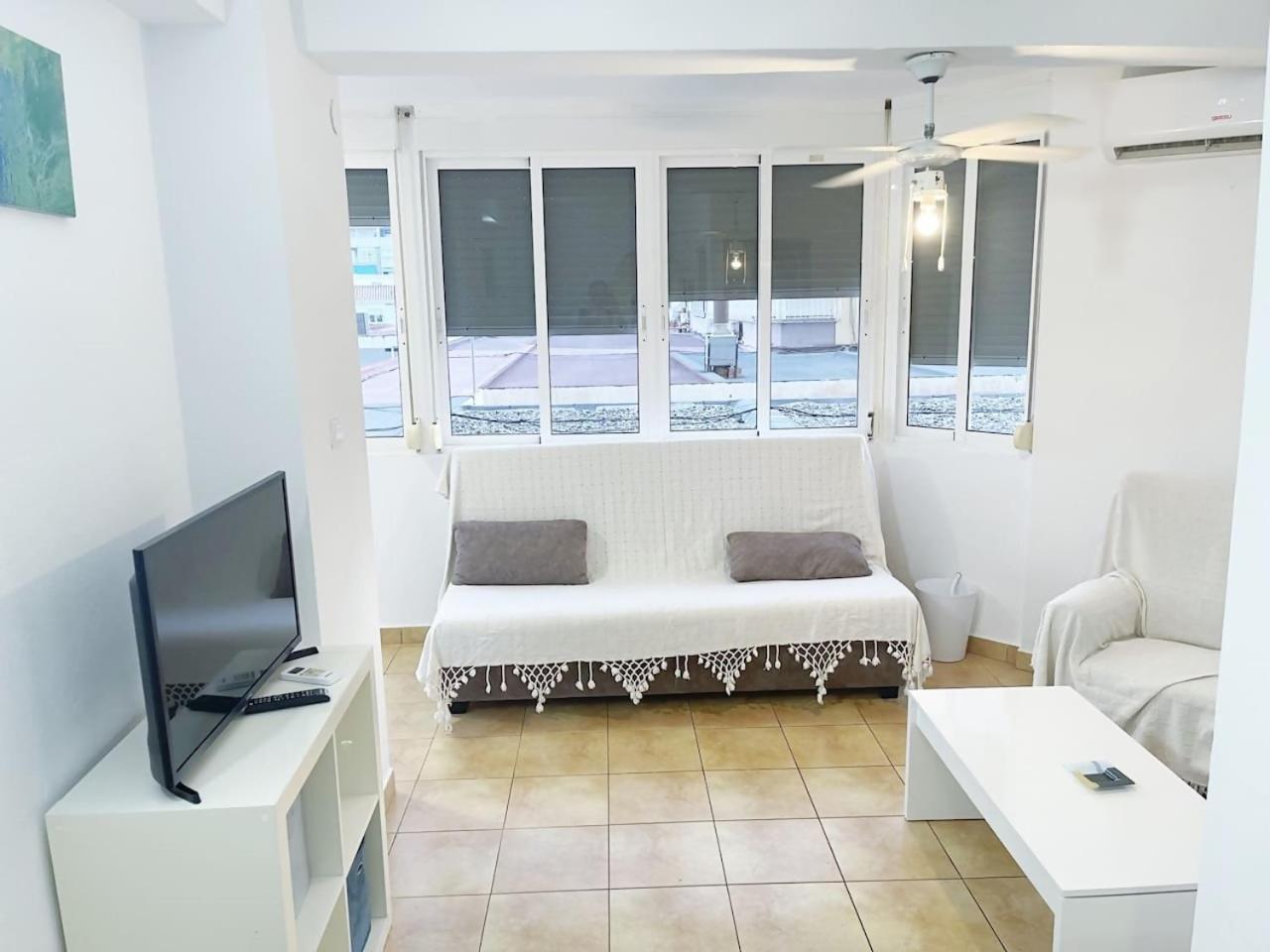 Apartamento Centrico Plazamar 4 Piscina 托雷德尔马尔 外观 照片